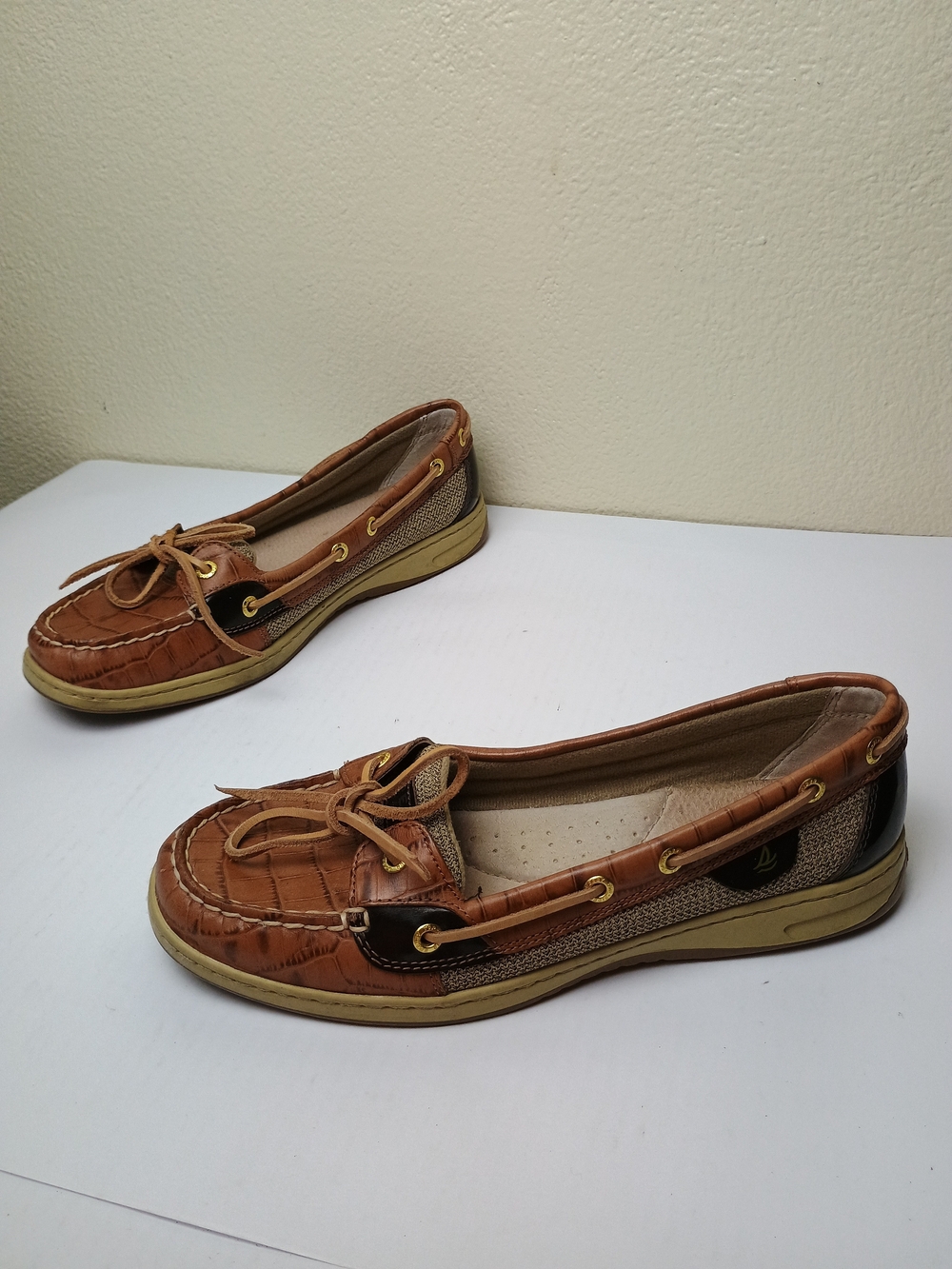 Sperry Top-Sider Angelfish 10M Tan and Brown Leather Boat Shoes Croc-embossed